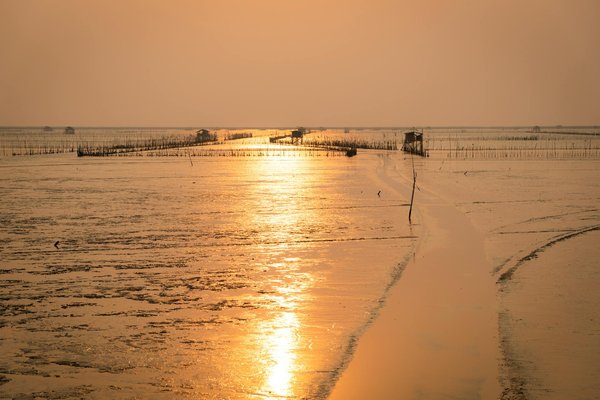 How to find the best UK travel discounts and offers?