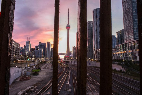 Exploring Unique Stay Experiences in the UK: What's the Most Breathtaking Option?